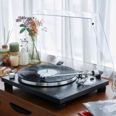 Audio-Technica AT-LPW30BK Pikap