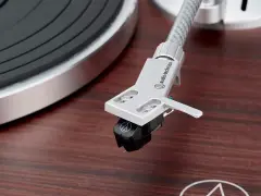 Audio-Technica AT-LPW50BTRW Pikap