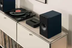 KEF Coda W Kablosuz Raf Tipi Aktif Hoparlör Gece Mavisi